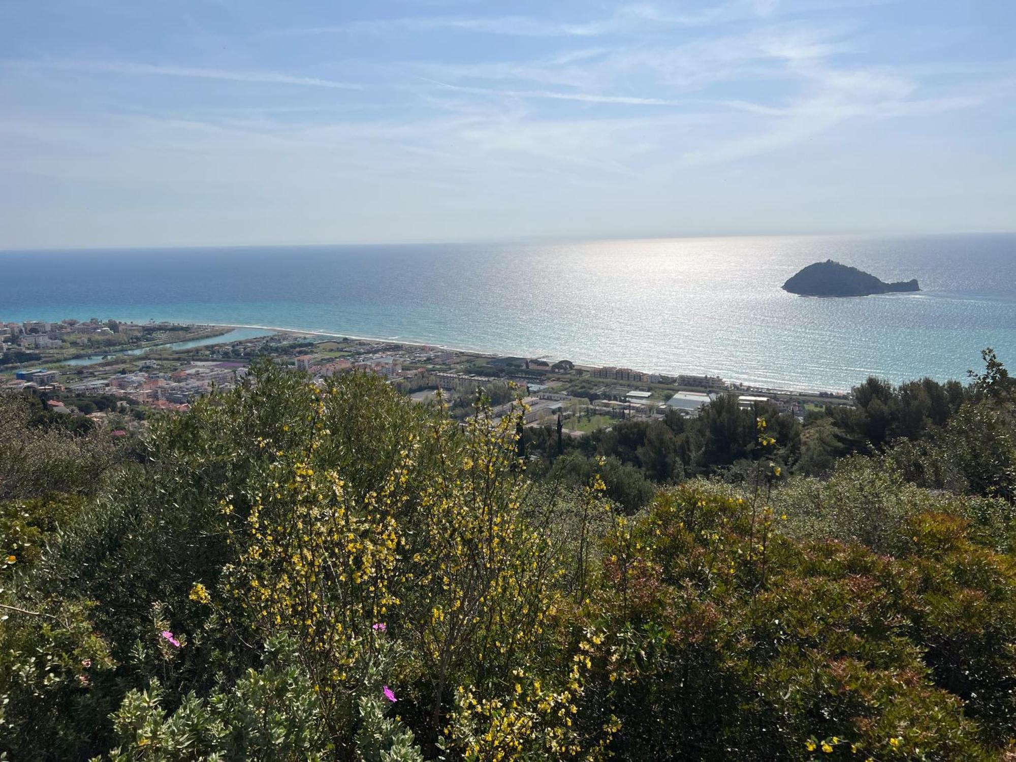 Nicoletta Rivieraholiday Albenga Buitenkant foto